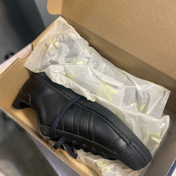 New Shoes - Picture 2 of 3